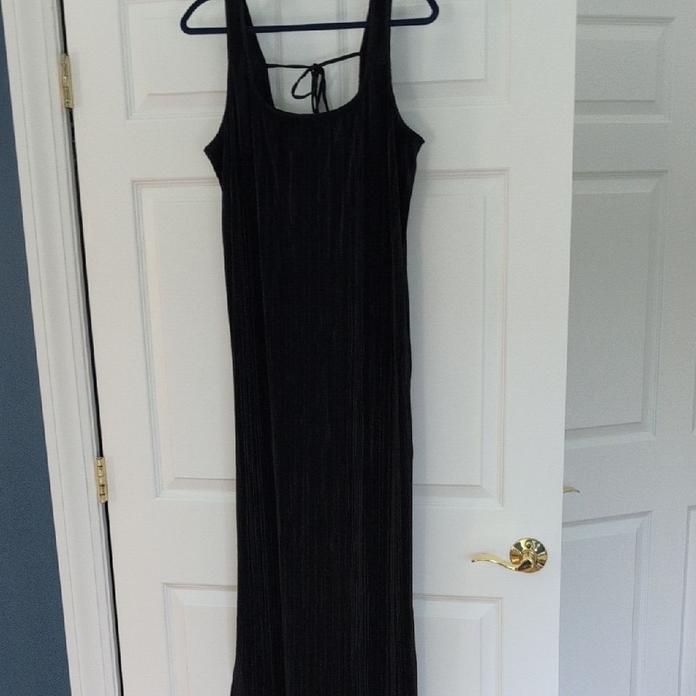 Lou & Grey Black Sleeveless Maxi with Back Tie - New